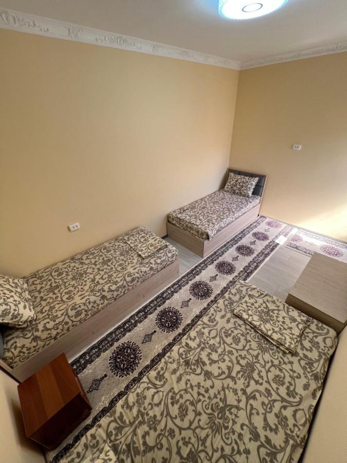 In Center Of Bukhara Family Guest House Mirg'Iyos Exterior foto