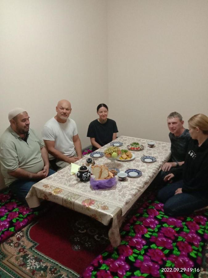 In Center Of Bukhara Family Guest House Mirg'Iyos Exterior foto